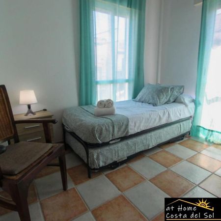 Apartamento En El Centro De Nerja By At Home Costa Del Sol Zewnętrze zdjęcie